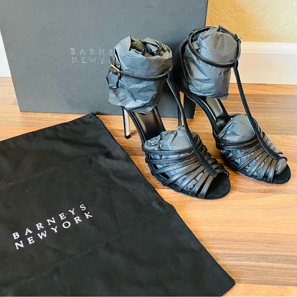 Nwt Barneys T-Strap Heels